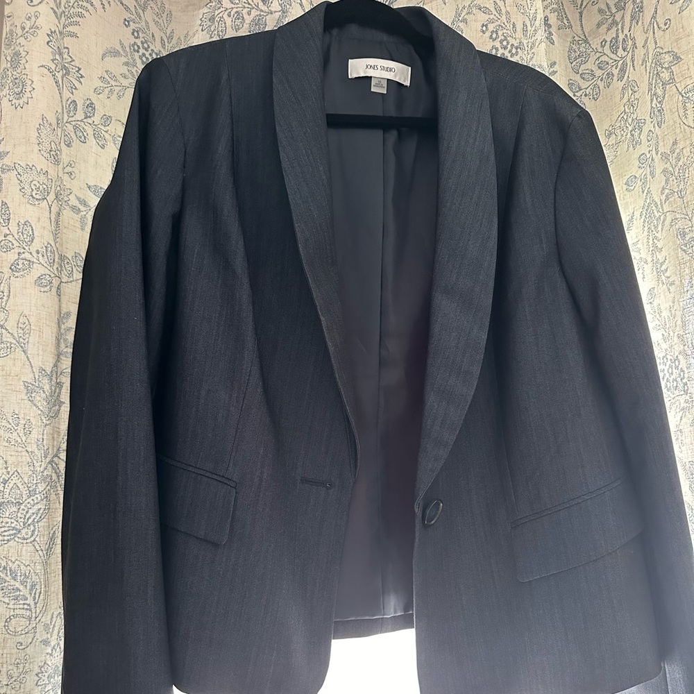 Women's Pants suit, in a denim like blue color. Lightweight fabric, worn twice!
